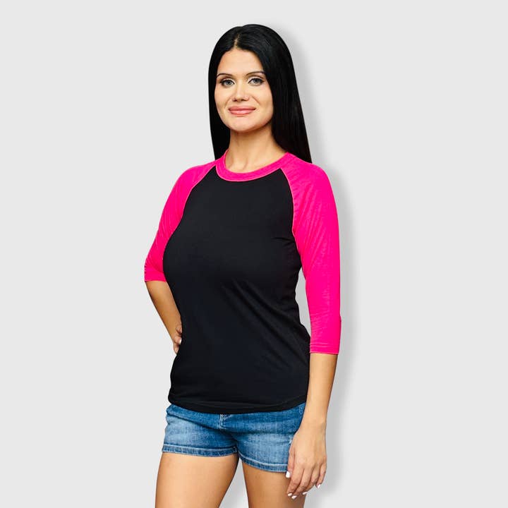 ILTEX Apparel - Wholesale T-Shirt - Women's - Adult Plain Raglan 3/4 T-Shirt - Black Body