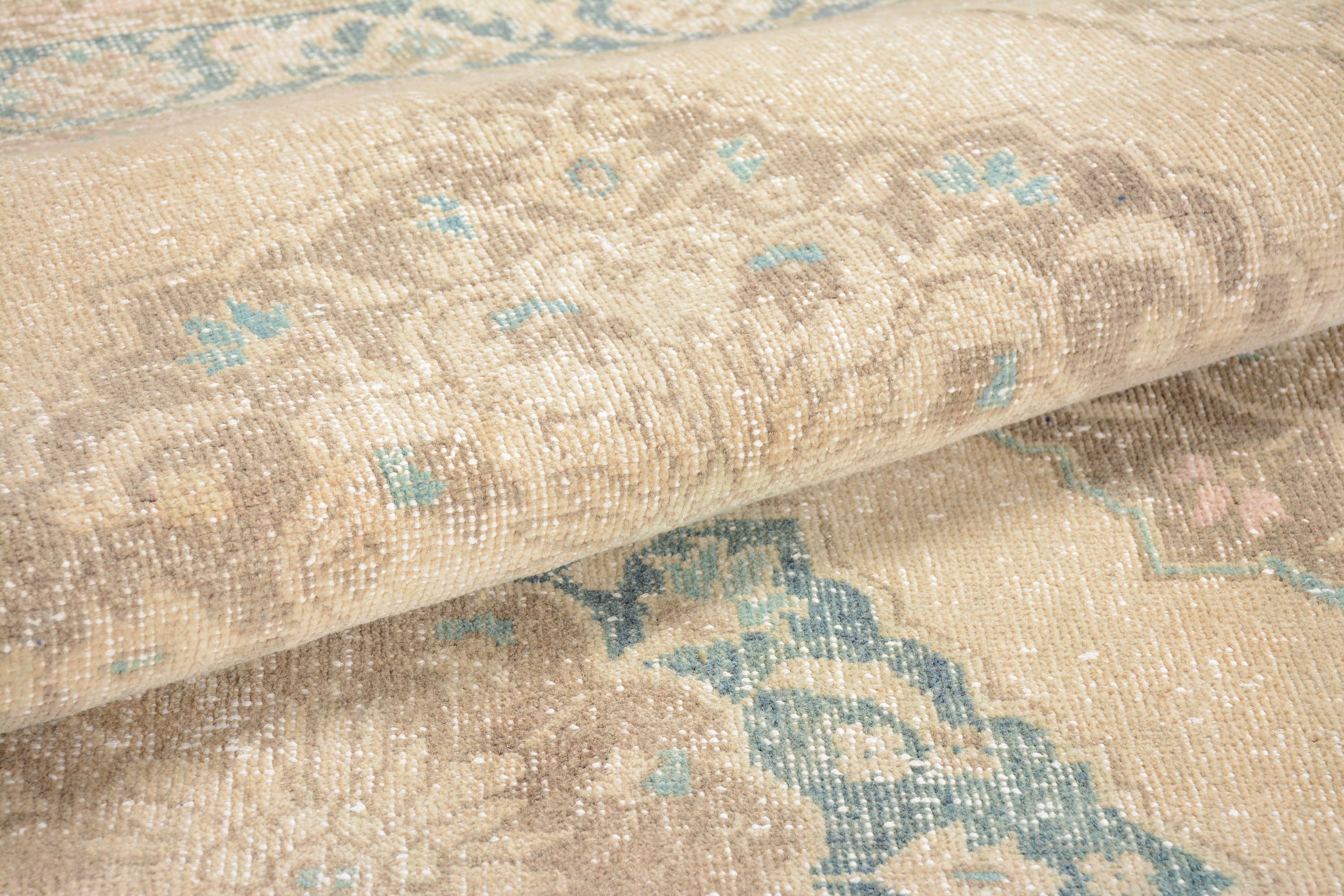 The Loom Wholesale - Wholesale Runner Rug - Vintage Geometric Wool Rug - Beige & Blue8