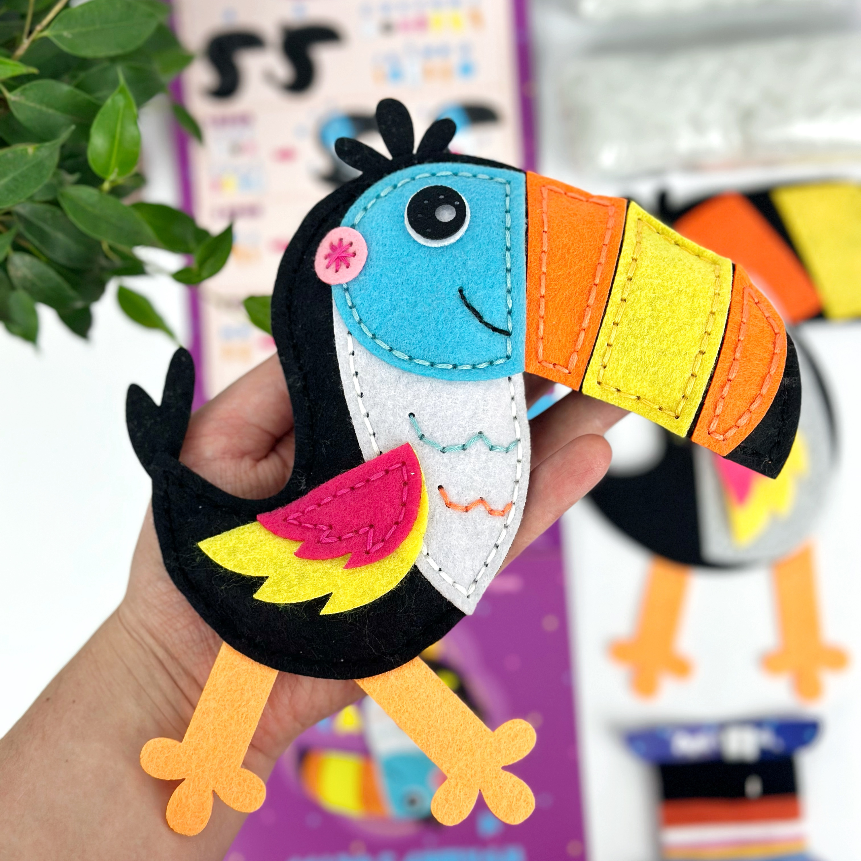 Fainotoys - Vente Kits de couture - APLI Krapli — Jouet en feutre : Toucan — Âges 6+4