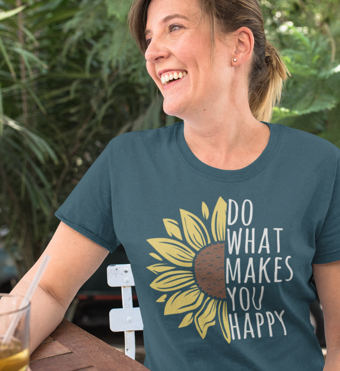 GARTENFAN - Wholesale Screen Printed T-Shirt - Women's - What makes you happy - women's premium organic shirt2