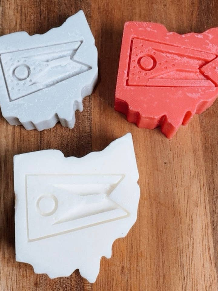 Silhuett av delstaten Ohio vaxsmältset för wholesale av Broxton Lane Candle Co