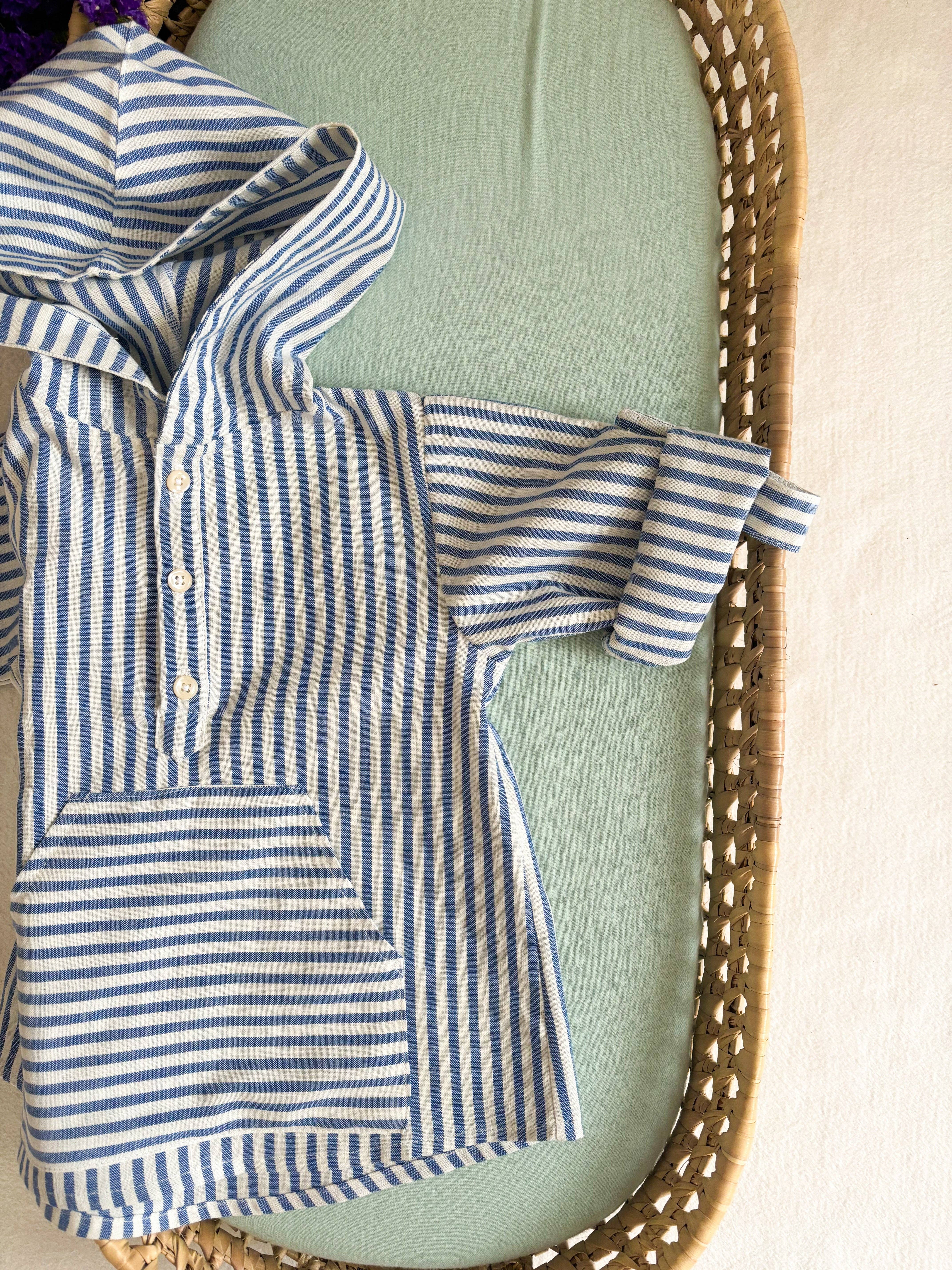 Maria Jasmim Baby & Child – wholesale Hoodie - Barn – Huvtröja med blåa ränder och uppvikbar ärm3