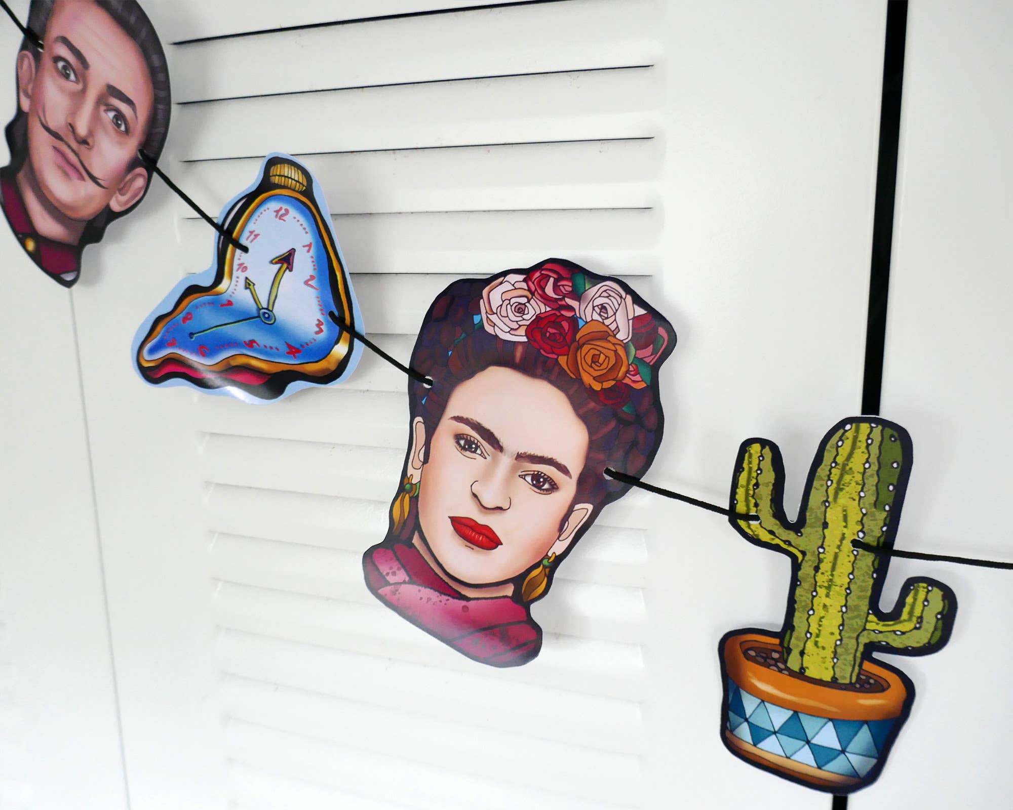 THE PAPER IDOLL – Großhandel Wimpel/Girlande – Girlande und Banner von Iconic Artists, Wimpelkette, Kunstdekoration für Partys9