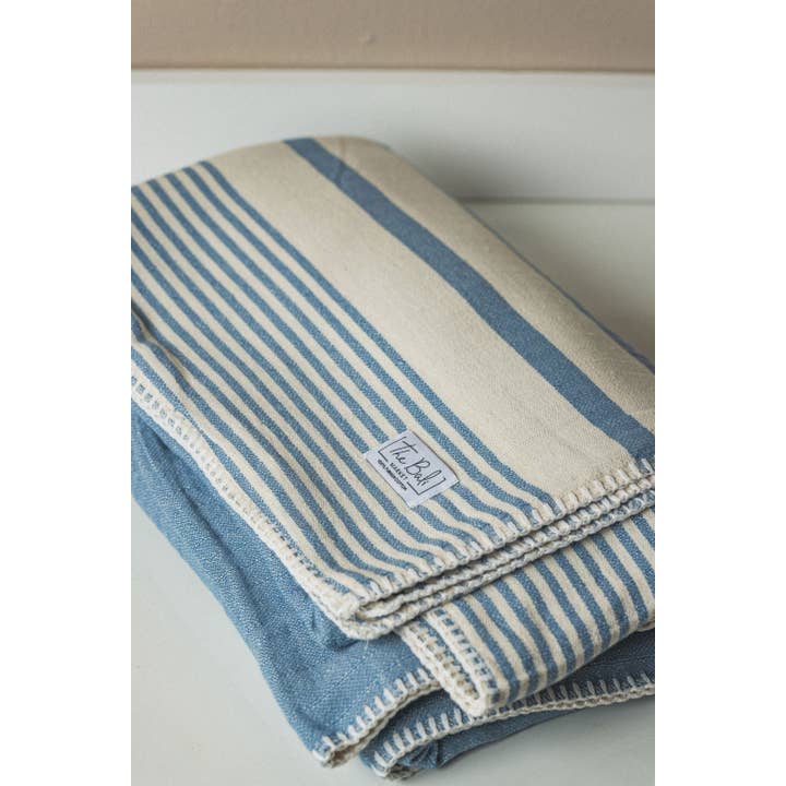 The Bali Market - Wholesale Throw Blanket - Essential Stripe XL - Turkish Blanket1