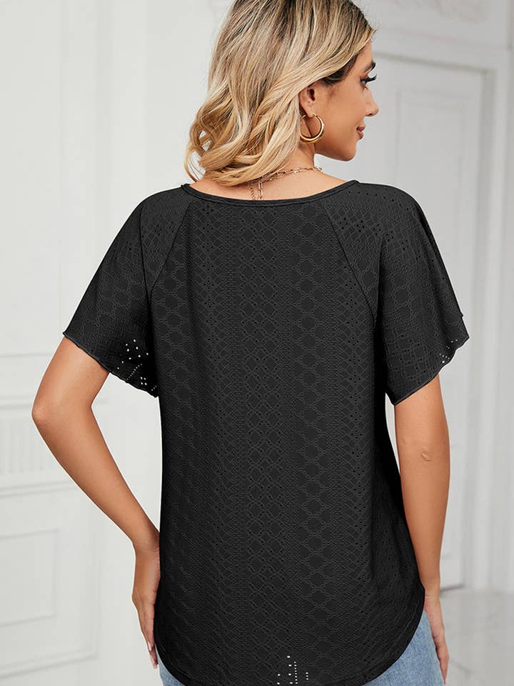 Lily Clothing - Wholesale Blouse - Women's - CWTTS0472_V NECK PUNCHING LACE UP RUFFLE LOOSE TOP7