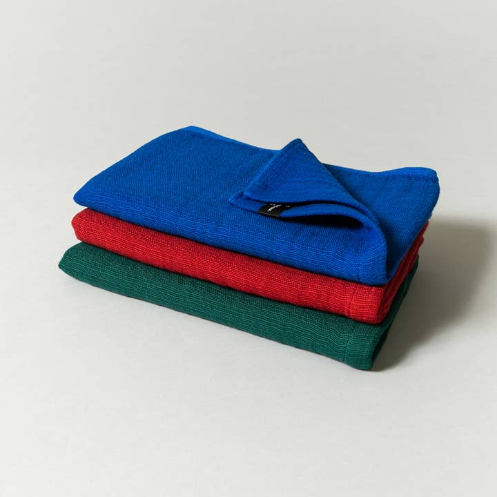 Morihata International Ltd. Co. - Wholesale Wrap - Women's - 2.5-Ply Gauze Scarf - Red2