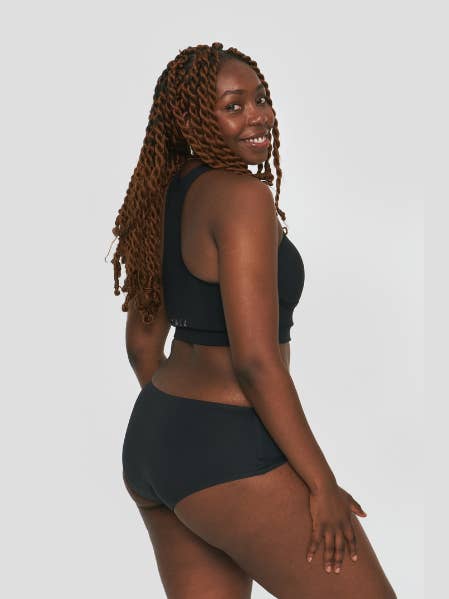 Menstrual shorts - medium flow - black for wholesale by Smoon