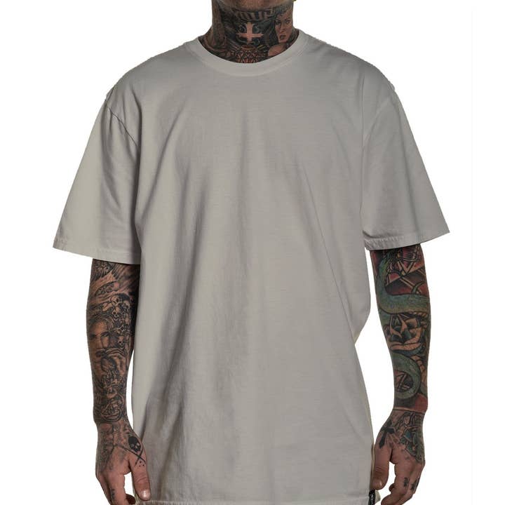 I Solidi Premium - Bianco Antico per la vendita all'ingrosso da parte di Sullen Clothing