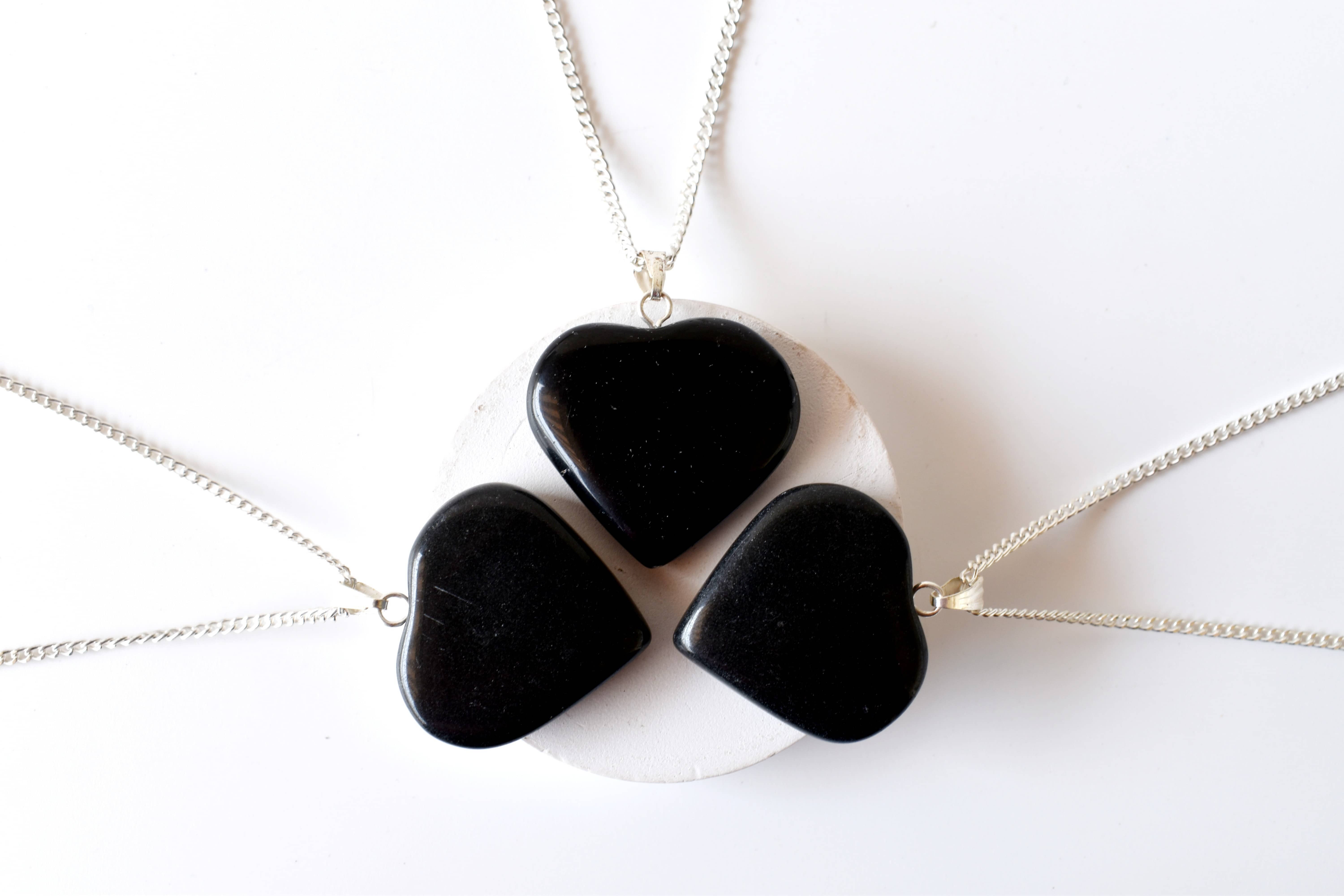Soothing Crystals – wholesale Pendant/charm necklace – Crystal Heart Pendant | Black Tourmaline | Healing Gemstones3