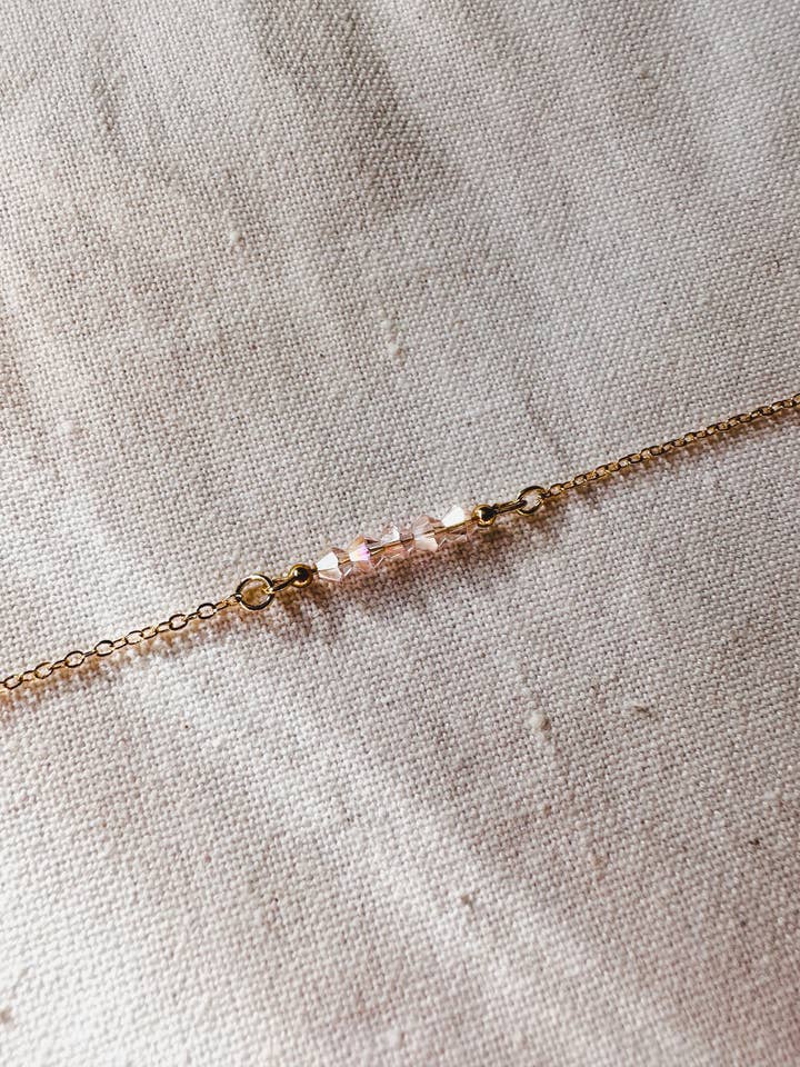 Bracelet Amora pour la vente par The Little Earring Co.