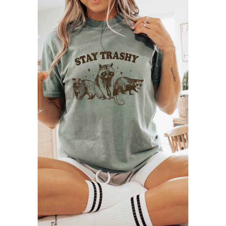 Stay Trashy Vintage-T-Shirt, Vintage-Tierhemd für den Großhandel von Fairytale Stitchcraft