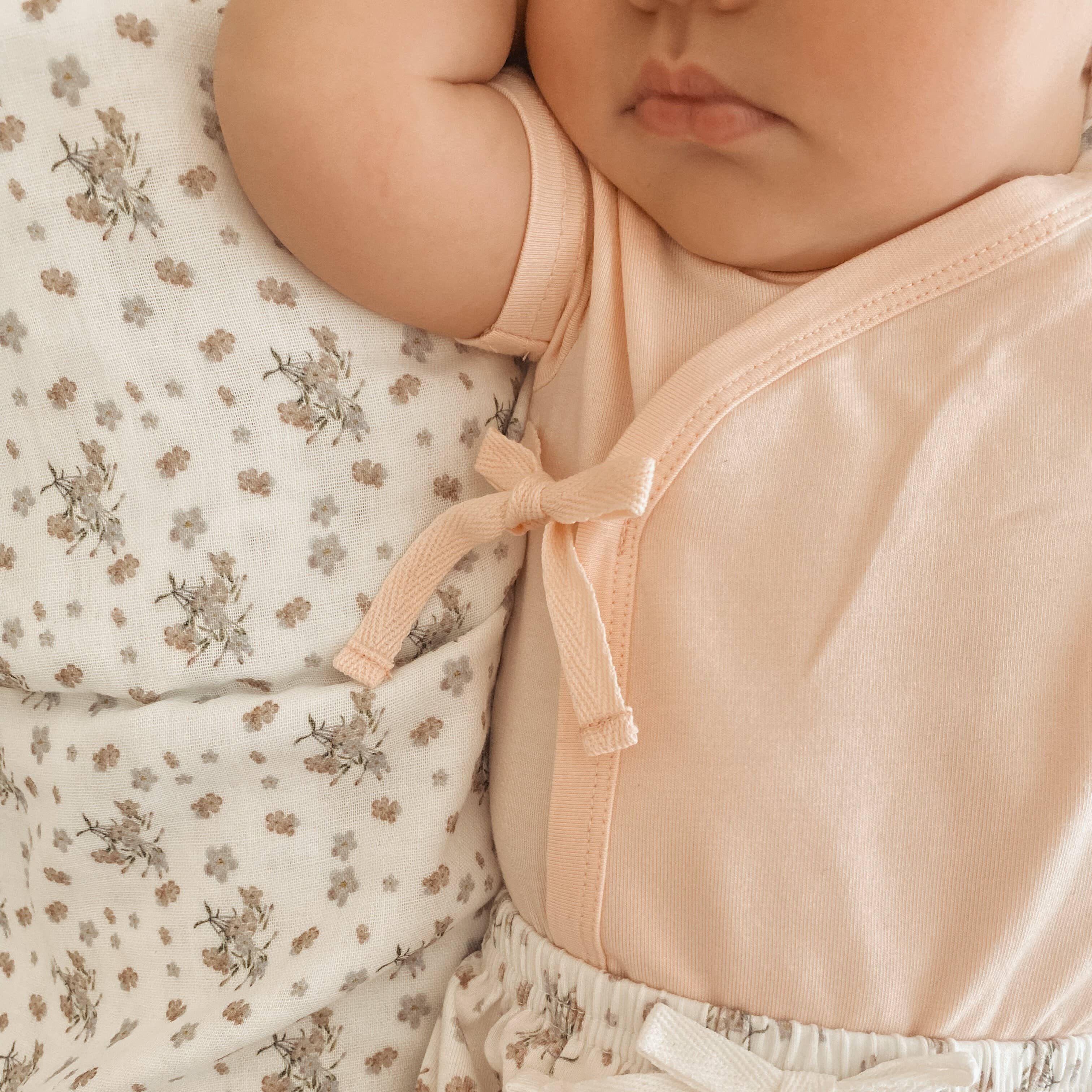 Blød Mokka Bodysuit i bambus og økologisk bomuld - blød mokka for engroshandel på Faire2