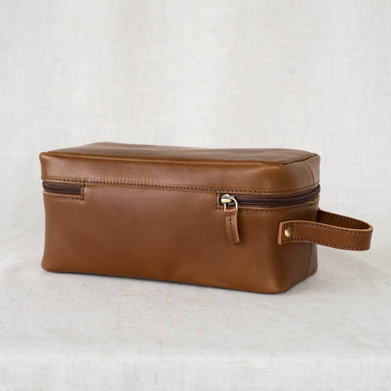 Elevate - Wholesale Toiletry Bag - Men's - Leather Doppler Kit5