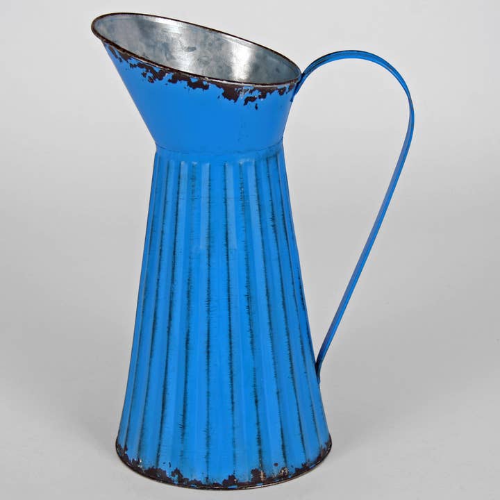 Originals International Ltd – wholesale Jug – Corrugated Water Jug