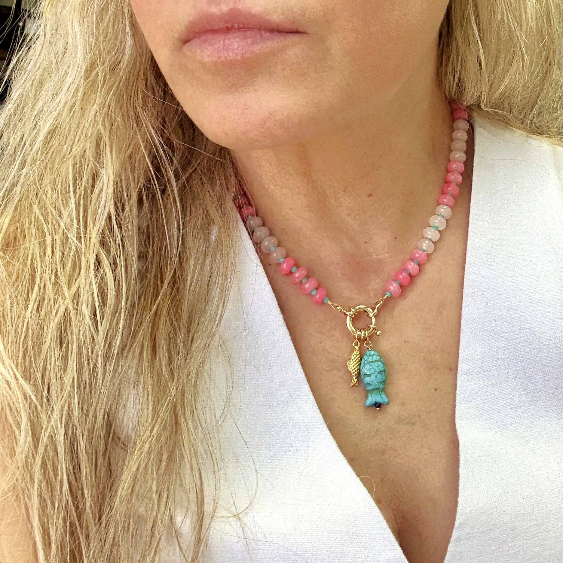 The Silver Wren – Engroshandel Perlehalskæde – Luca Stone Slik Fisk Halskæde1