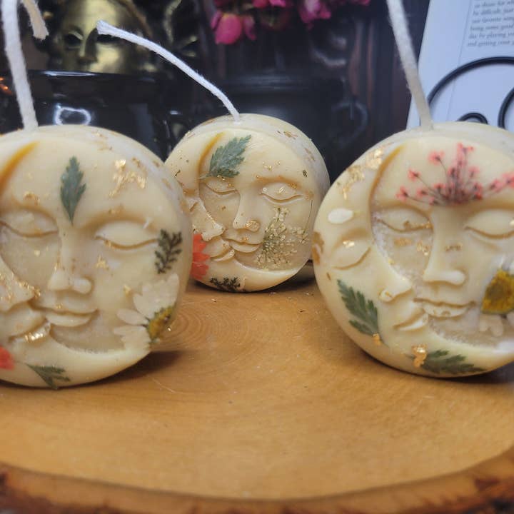 Nag Champa Moon and Sun Romance Candle Gift Candle Flower Moon and Sun Candle for Her Gift for Mom and other Purchase Wholesale unique. Free Returns & Net 60 Terms on Faire trending on Faire.