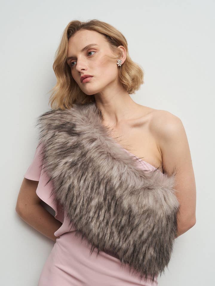 Leah Grijze Stola · Lady B · voor wholesale door Bruna