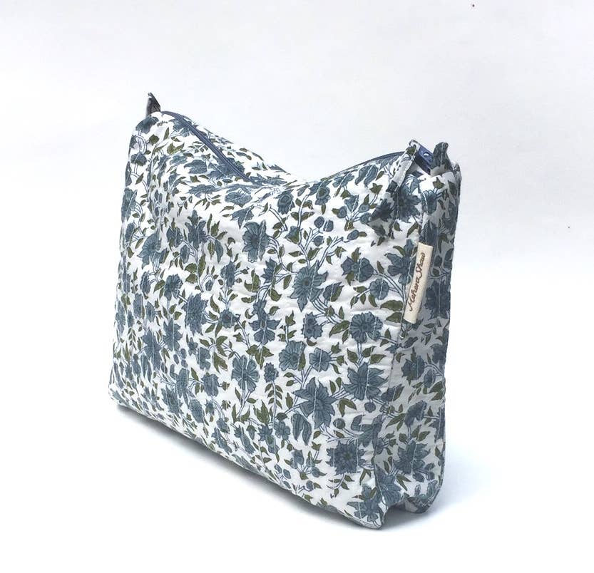 Mehera Shaw – wholesale Make-up/cosmetic bag – Cosmetics Bag - Compact - Quilted Hand Block Print Cotton12