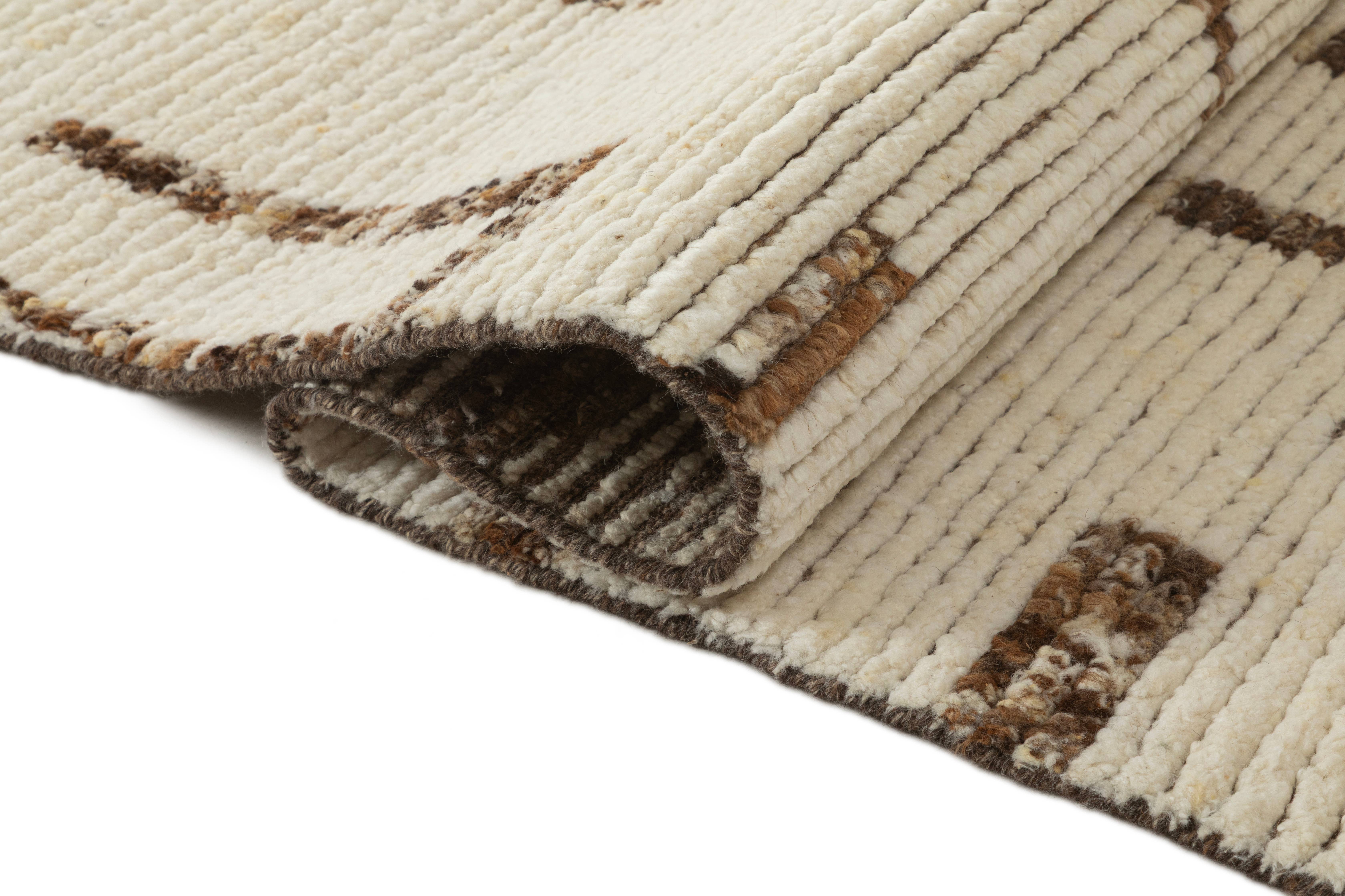 Atlas Peak White Area Rug for wholesale on Faire5