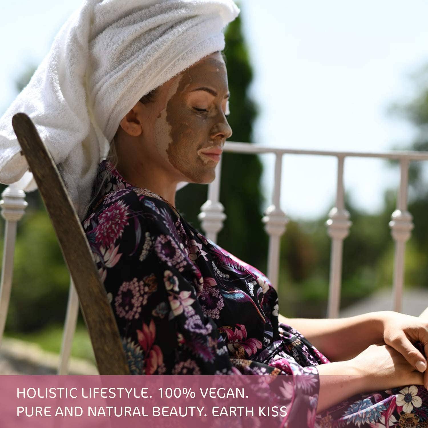 Beauty Goddess – wholesale Skincare face mask – Earth Kiss Inspirations Brightening Organic White Clay Mask with Shilajit, White Clay and Aloe Vera to Brighten Your Skin, 10g4