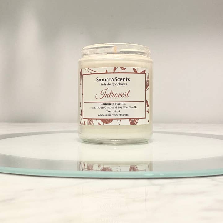 Bougie en cire de soja Introvert pour la vente par SamaraScents