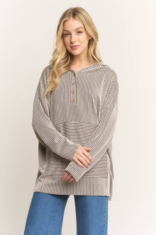 HEIMISH - Vendita all'ingrosso Tunica - Donna - ET7991-10  FELPA CON CAPPUCCIO A RIGHE URBAN RIB A MANICHE LUNGHE10