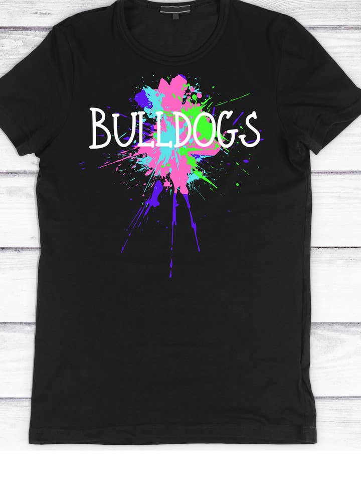 Vêtements Bulldogs Splatter Spirit pour la vente par Kricketts' T-shirts