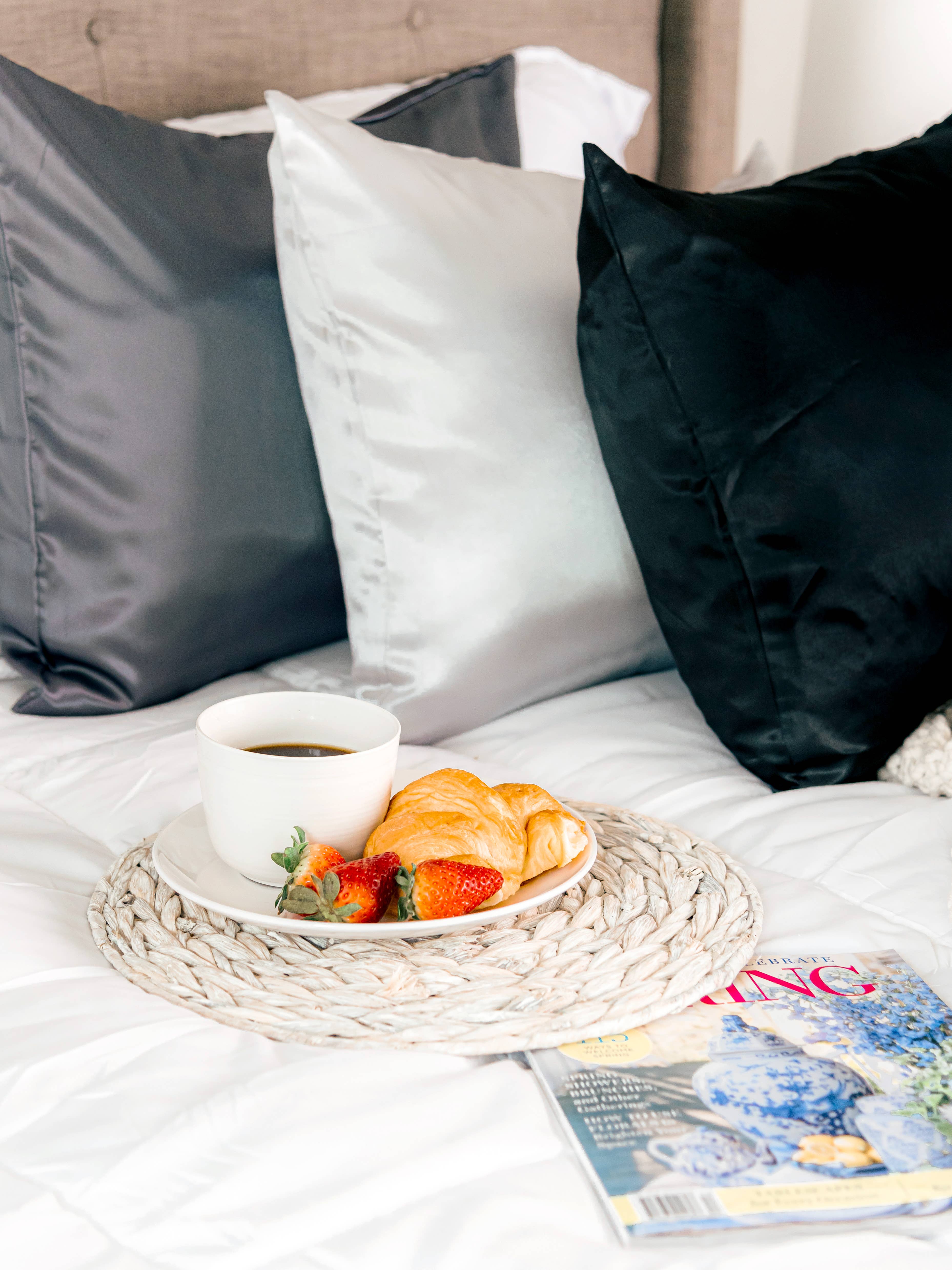 Morning Glamour - Vente Taies/housses d'oreiller - Taie d’oreiller satin standard/reine - essentiel pour le soin de soi, cadeau parfait13