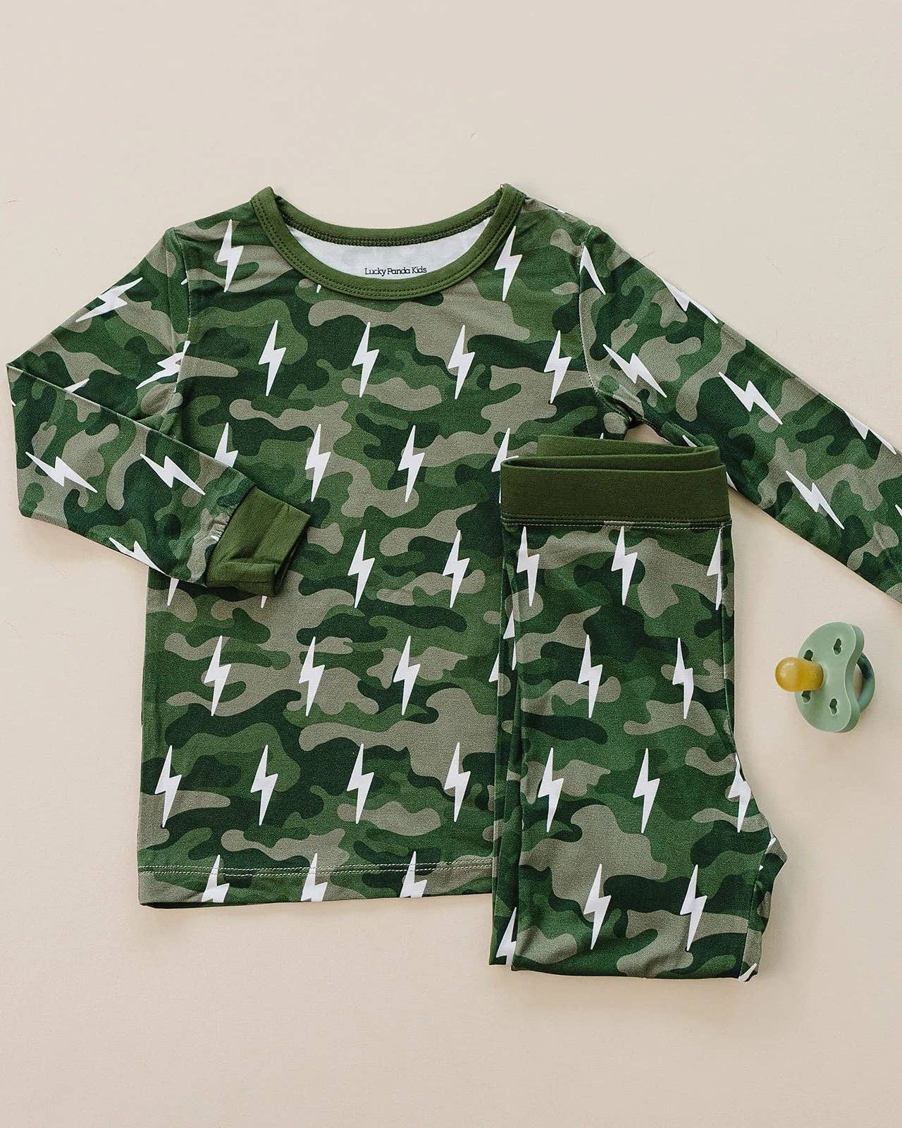 Lucky Panda Kids - Wholesale Sleepwear Set - Kids - Bamboo Two Piece Set | Green Camo Bolts0