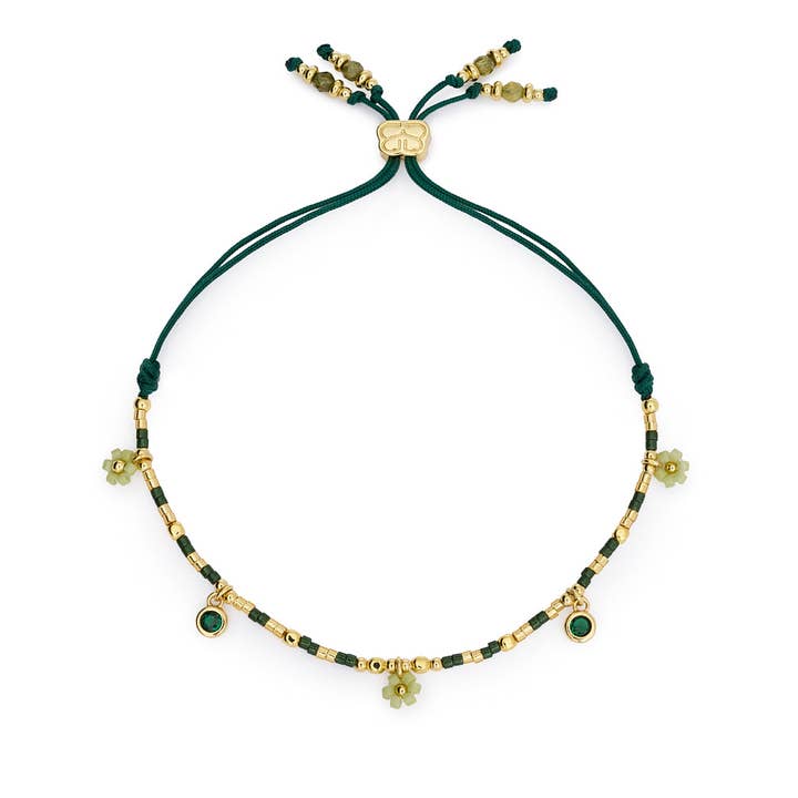 Braccialetto con ciondoli e perline verde e oro Rania per la vendita all'ingrosso da parte di Boho Betty