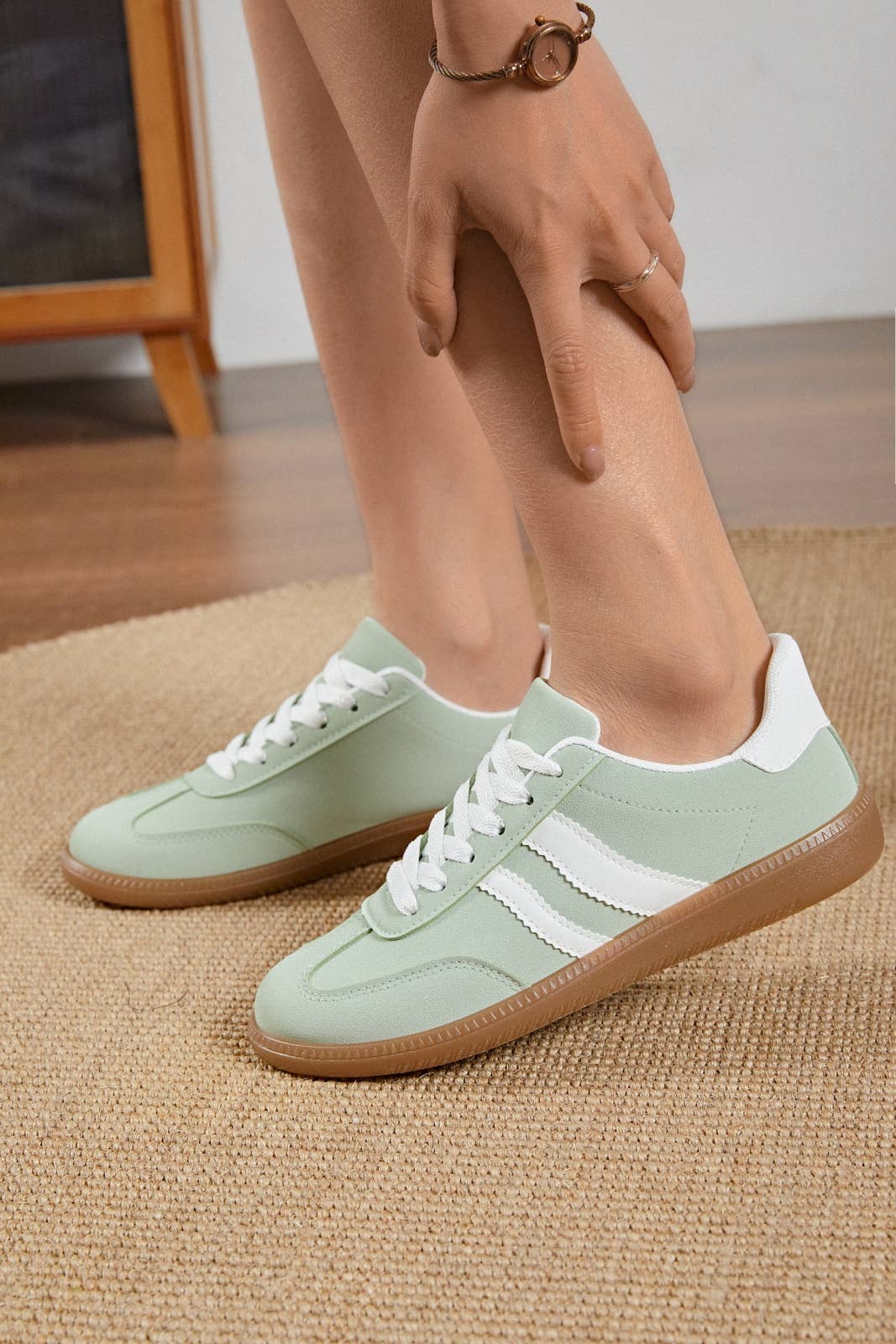 ERYNN - Wholesale Lifestyle Sneakers - Women's - lace-up sneakers - Zoe11