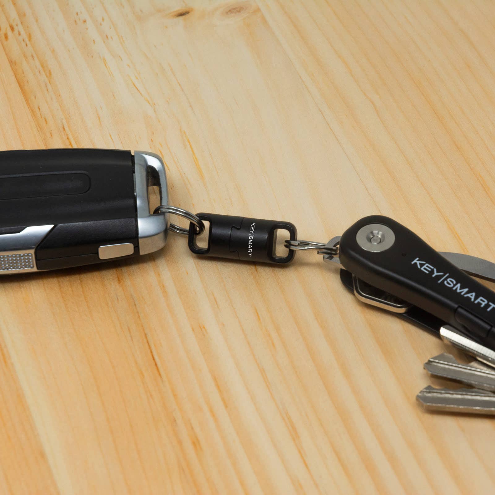 KeySmart / STATIK – Großhandel Schlüsselanhänger – Unisex – MagConnect Pro Magnetischer Schlüsselbund mit Verriegelung11
