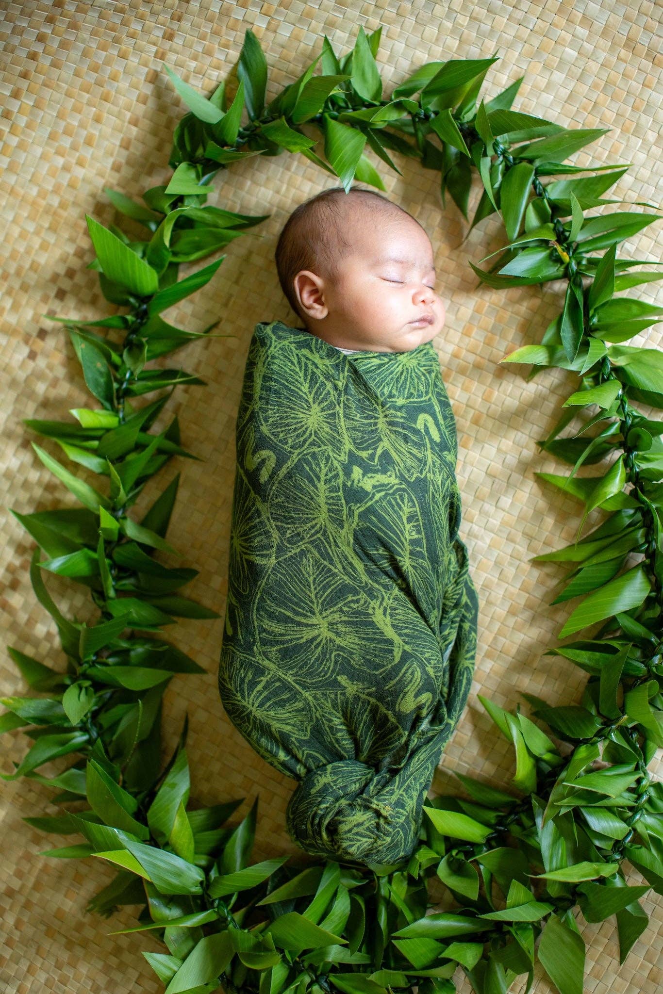 The Keiki Dept - Wholesale Swaddle - Baby - Green Kalo Scribble Kapa Moe - Hawaiian Bamboo Swaddle1
