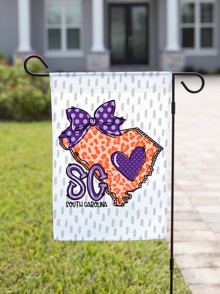 Gartenflagge der Bundesstaaten, South Carolina mit lila Herz für den Großhandel von The Navy Knot