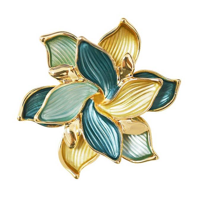 AMORINO SRL – wholesale Brooch – ENAMEL FLOWER MAGNETIC PIN - SW24704B6775