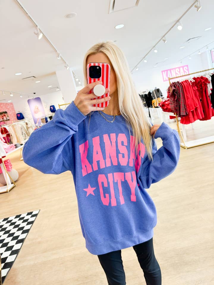 Pack de sweat-shirts classiques bleu et rose de Kansas City pour la vente par Pink Dinosaur