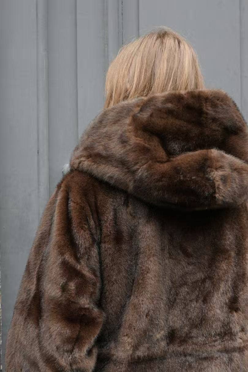 CIAO MILANO - Wholesale Fur/Faux Fur Coat - Women's - 284012 Faux fur hooded coat1