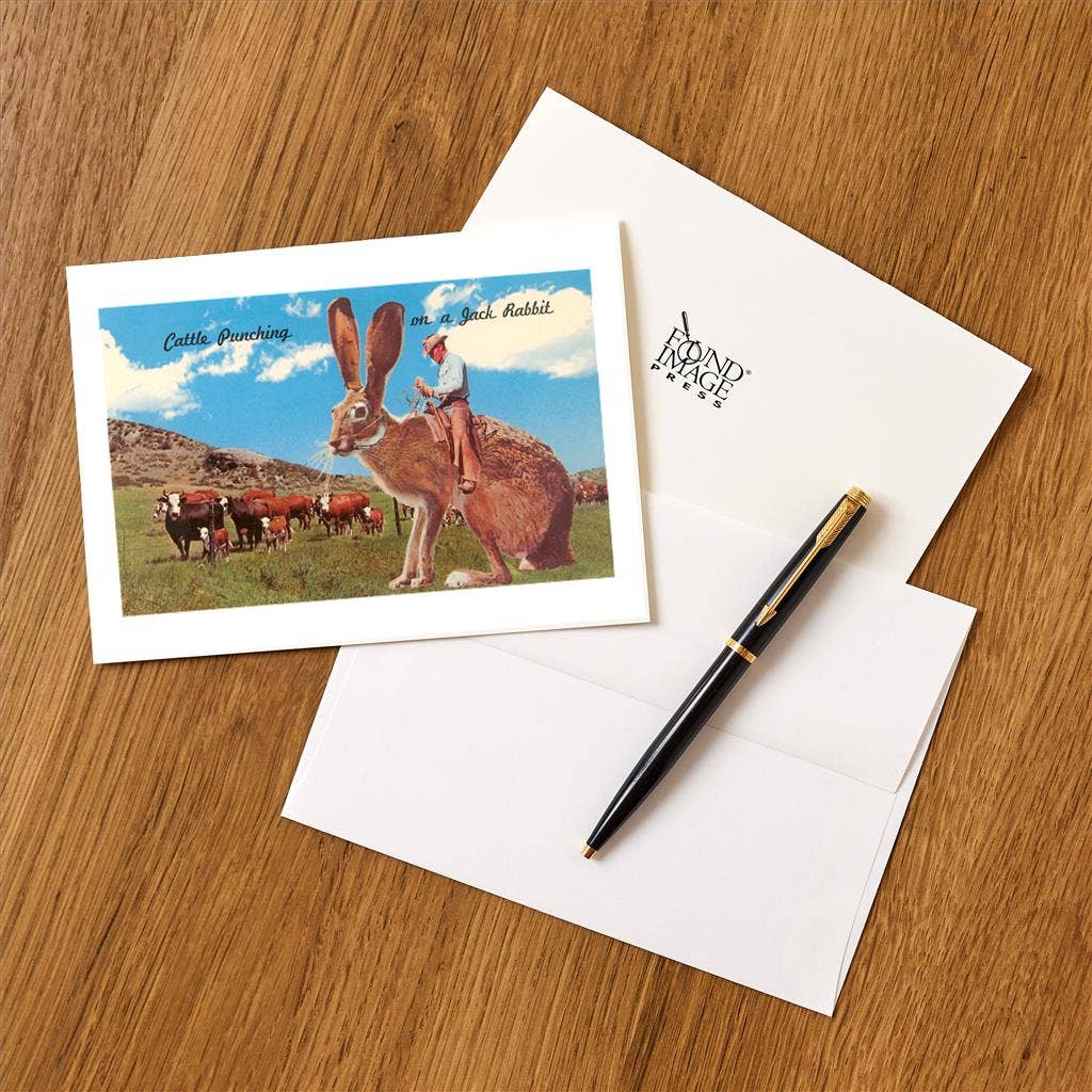Found Image Press - Vendita all'ingrosso Set di cartoleria/cancelleria - Biglietto d'auguri TW-73 Mandriani su un gigantesco coniglio selvatico1