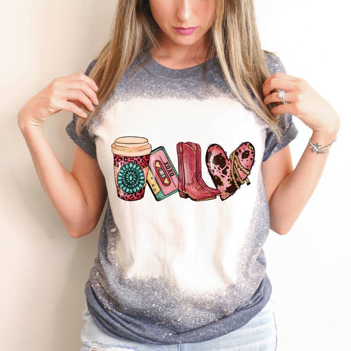 Kaffe Xoxo Cowboy Boots Hjärta Alla hjärtans dag Blekt T-shirt för wholesale av Hello Gorgeous Apparel