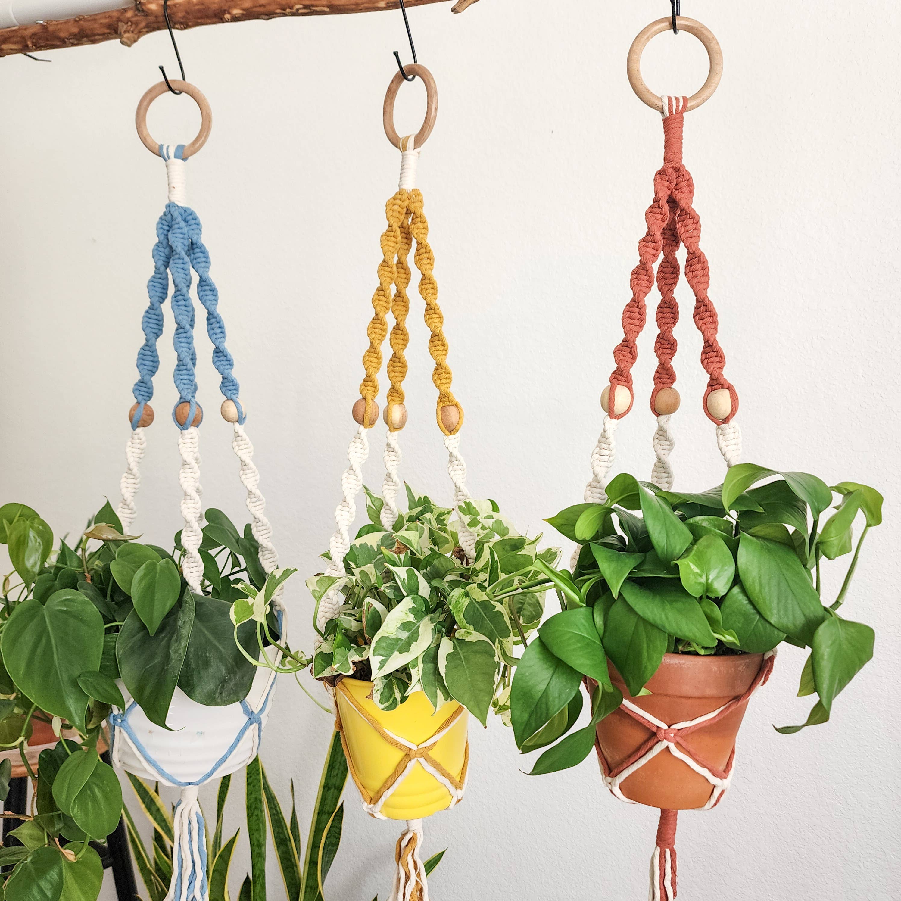 Handmade By Uruba - Vendita all'ingrosso Fioriere a sospensione - Appendino per piante con perline bicolore per uso interno/esterno 2