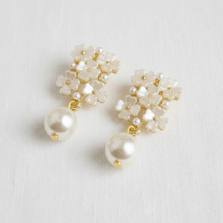 Ellemadera - Wholesale Dangle Earrings - Floral Pearl Drop Earrings with Vintage Charm1