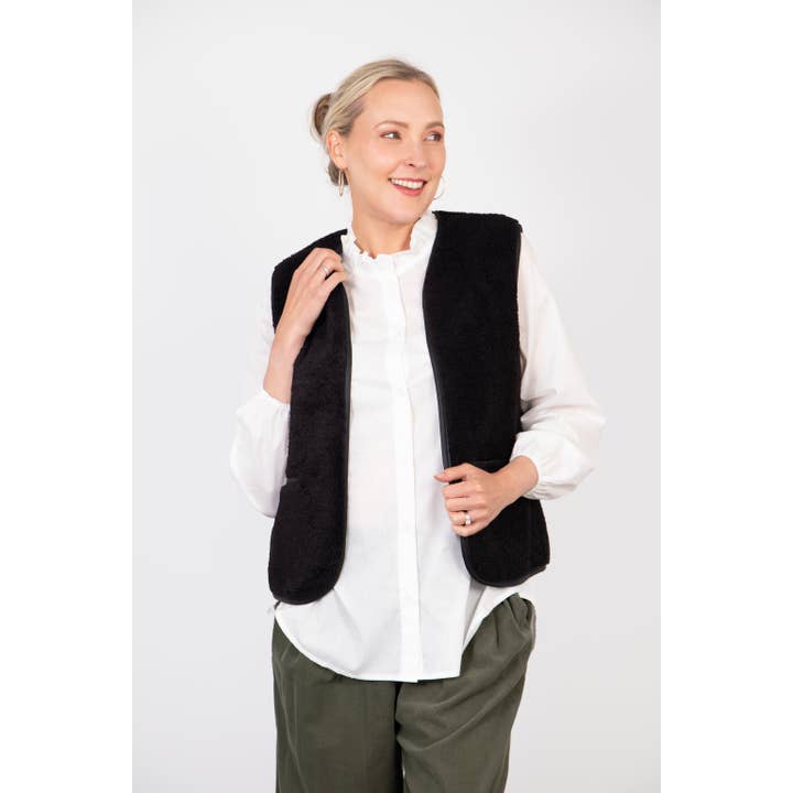 Zoe Lined Gilet - Black, Borg/PU for wholesale by Sarta