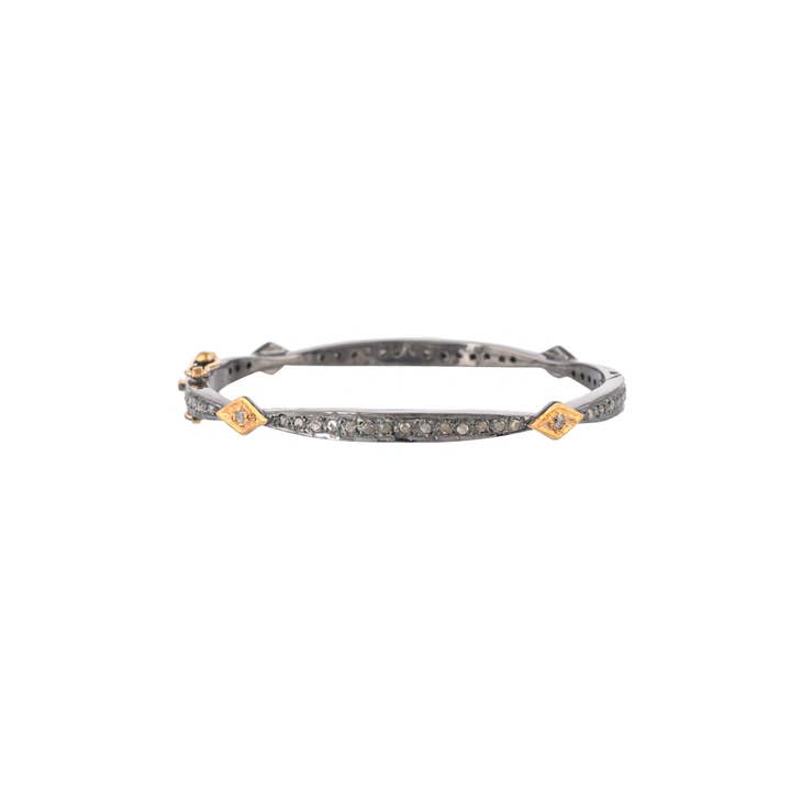 Bracelet en argent 925 oxydé avec diamant, fait main par un artisan unique pour la vente par Misteerious Seed