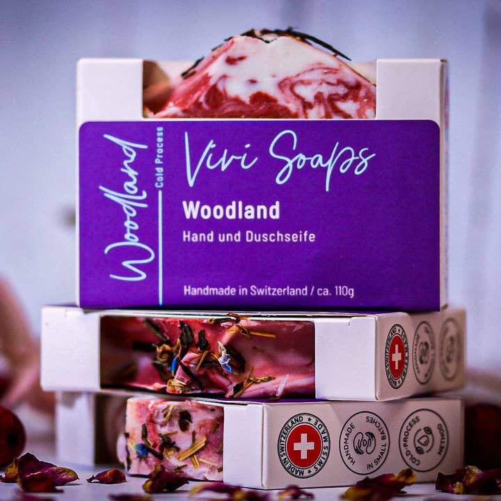 Woodland - Handgjord vegansk tvål med jordnära skogsdoft för wholesale av ViviSoaps