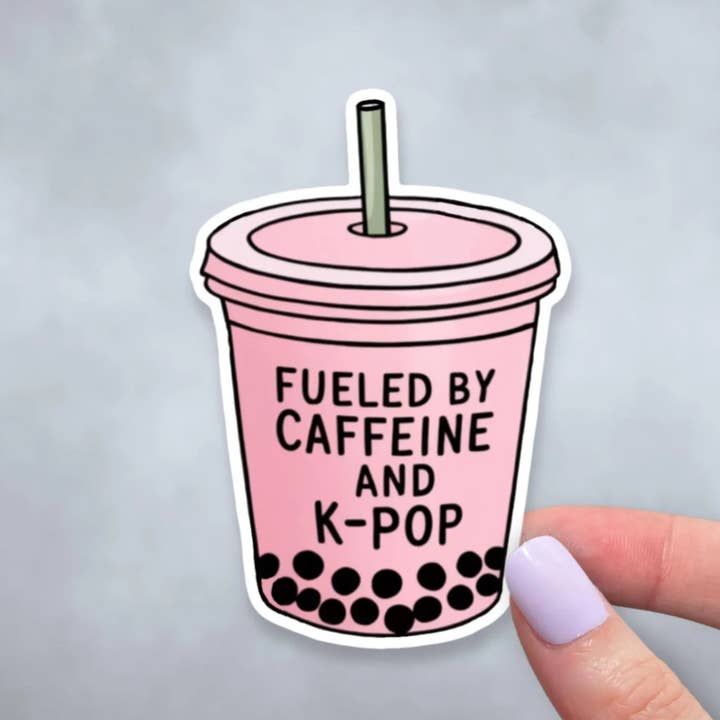 Drevet af koffein og K-pop sjov vinyl boba te klistermærke for engroshandel hos Sticky Martian