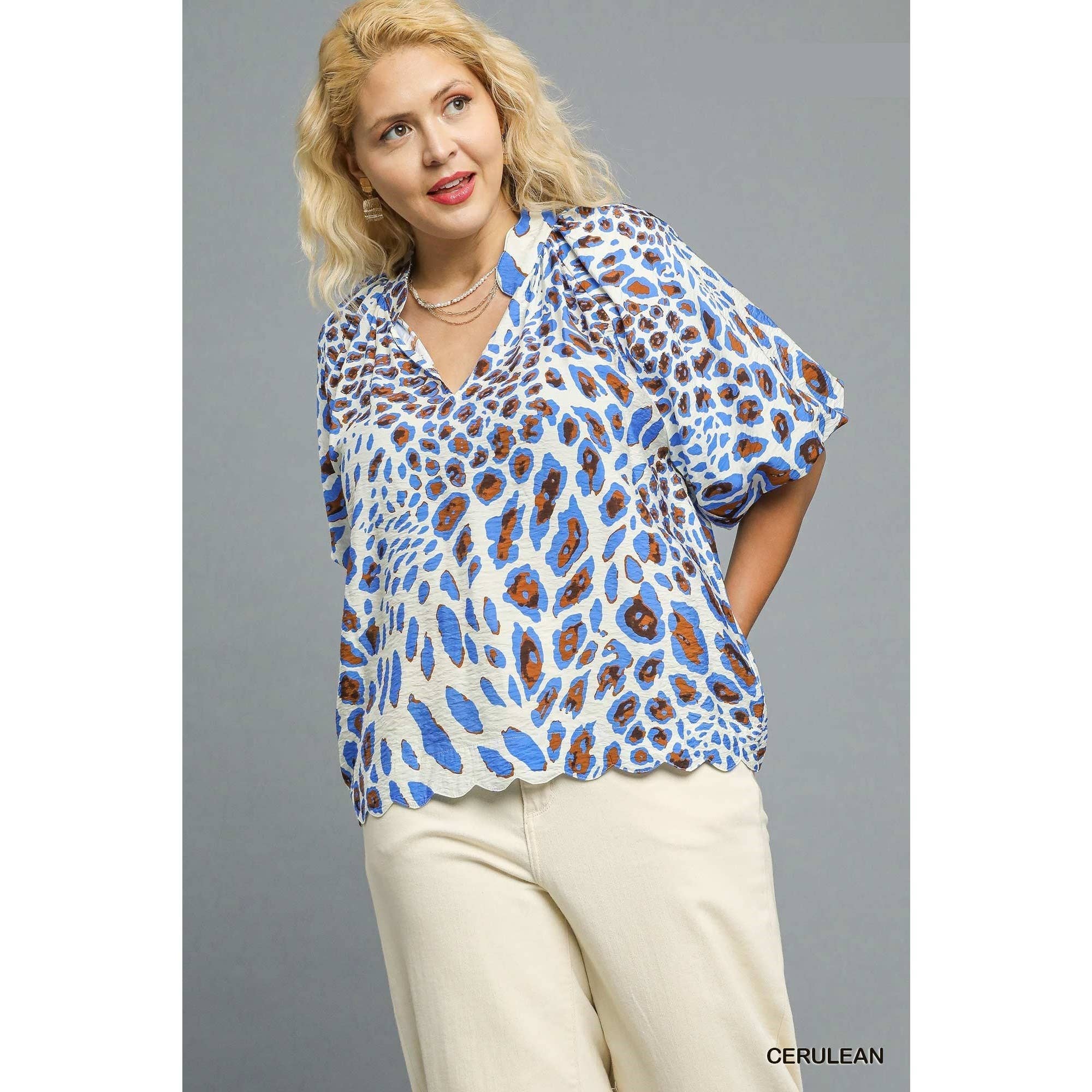 STYLE USA - Wholesale Shirt - Women's - PLUS Animal Print V-Neck Blouse0