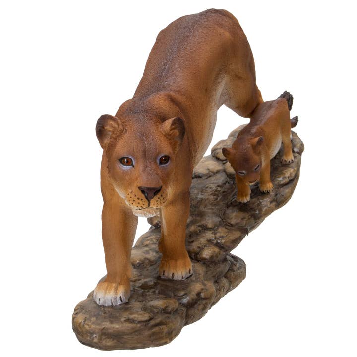 Pacific Trading - Wholesale Decorative Figurine - Lioness with Cub