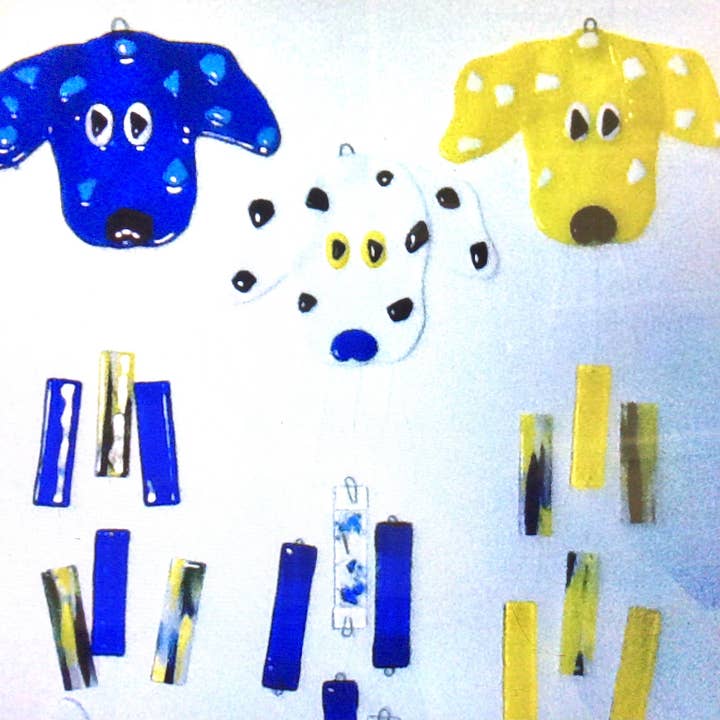Hund Wind Chime smeltet glas for engroshandel hos Fish Tales