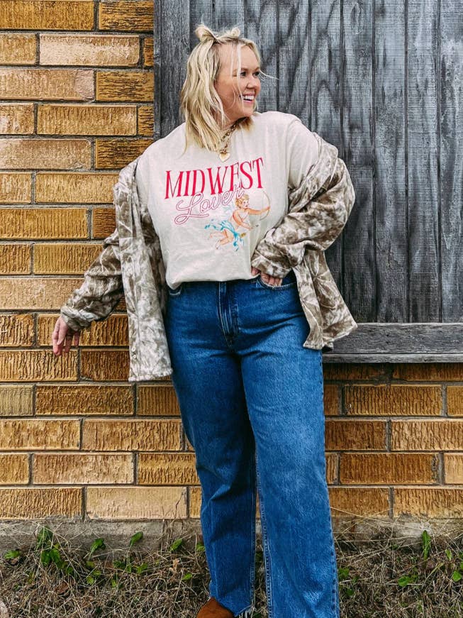 midwest lover graphic tee for wholesale by Banks & Co.