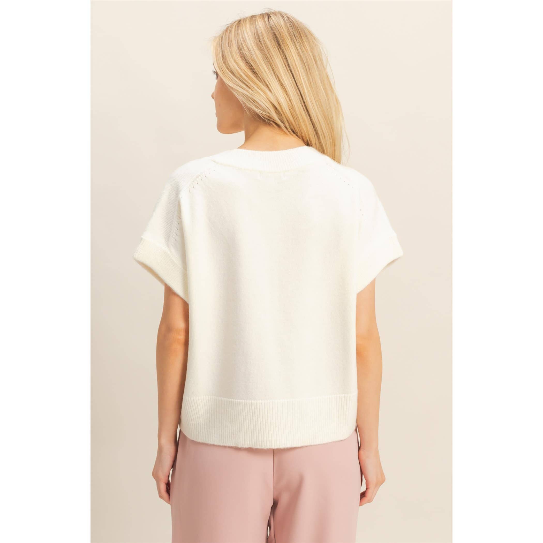 HYFVE – wholesale Sleeveless sweatshirts – Women′s – Oversized V-Neck Sweater Vest4